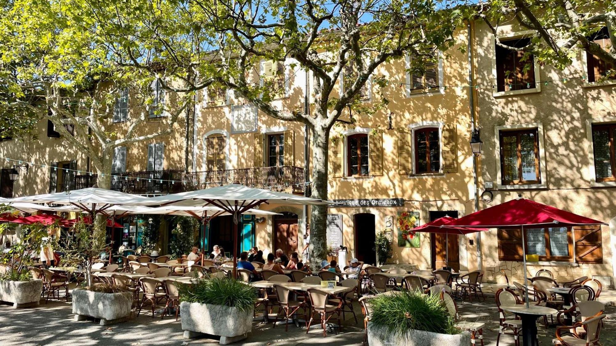 Au Coeur Du Village Provencal Tourtour Exterior foto